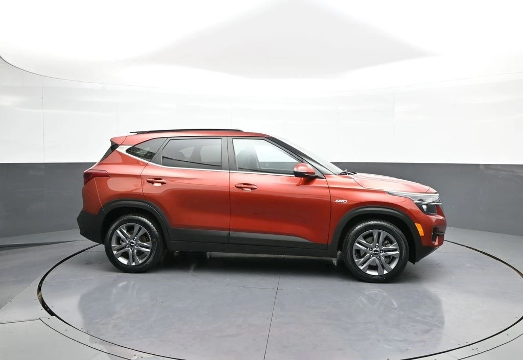 2022 Kia Seltos - Image 5 of 12