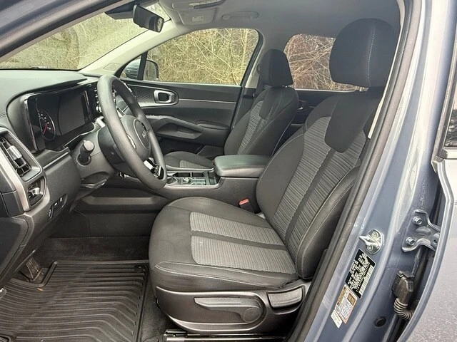 2022 Kia Sorento - Image 11 of 12