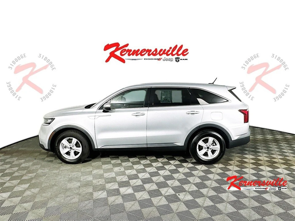 2022 Kia Sorento - Image 4 of 21