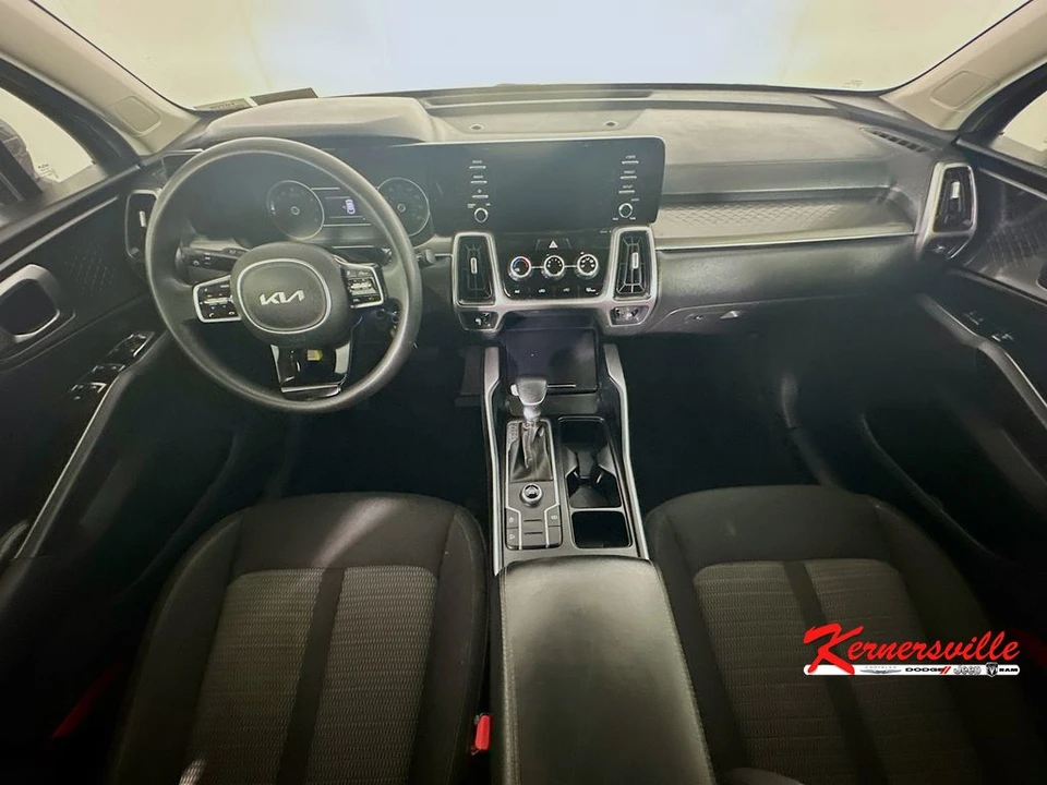2022 Kia Sorento - Image 10 of 24