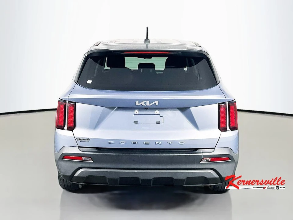 2022 Kia Sorento - Image 6 of 24