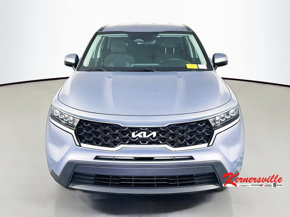 2022 Kia Sorento - Image 2 of 24