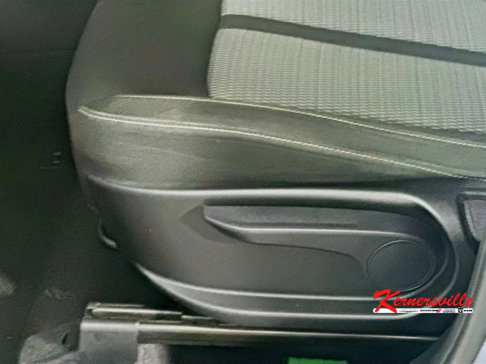 2022 Kia Sorento - Image 21 of 24