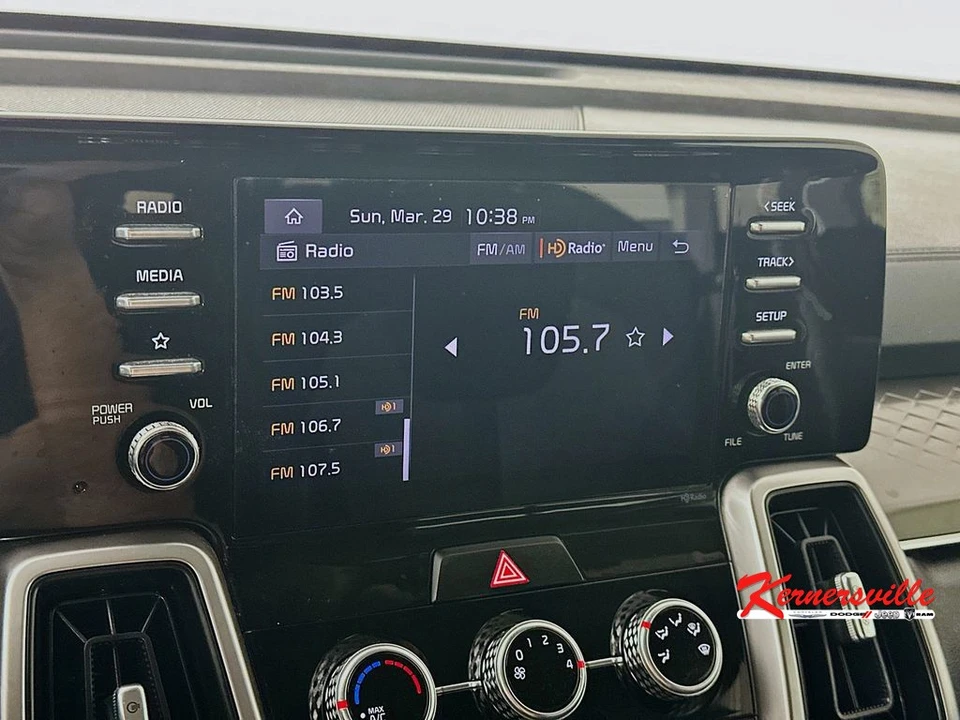 2022 Kia Sorento - Image 17 of 24