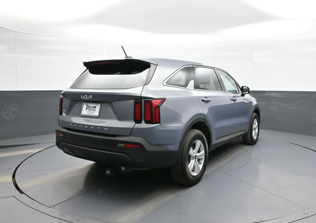 2022 Kia Sorento - Image 6 of 21