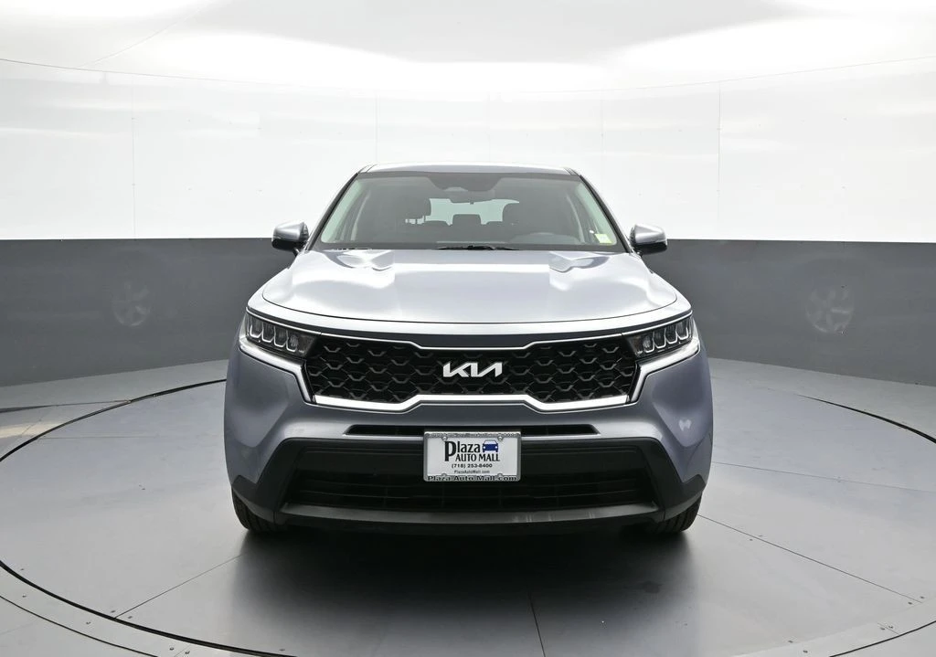 2022 Kia Sorento - Image 2 of 21