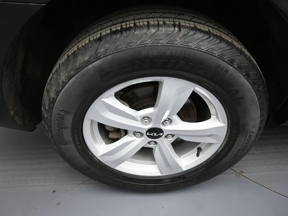 2022 Kia Sorento - Image 12 of 21