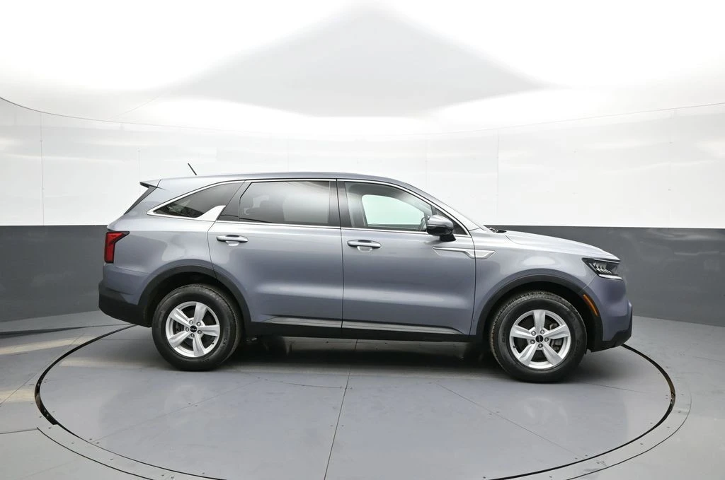 2022 Kia Sorento - Image 5 of 21