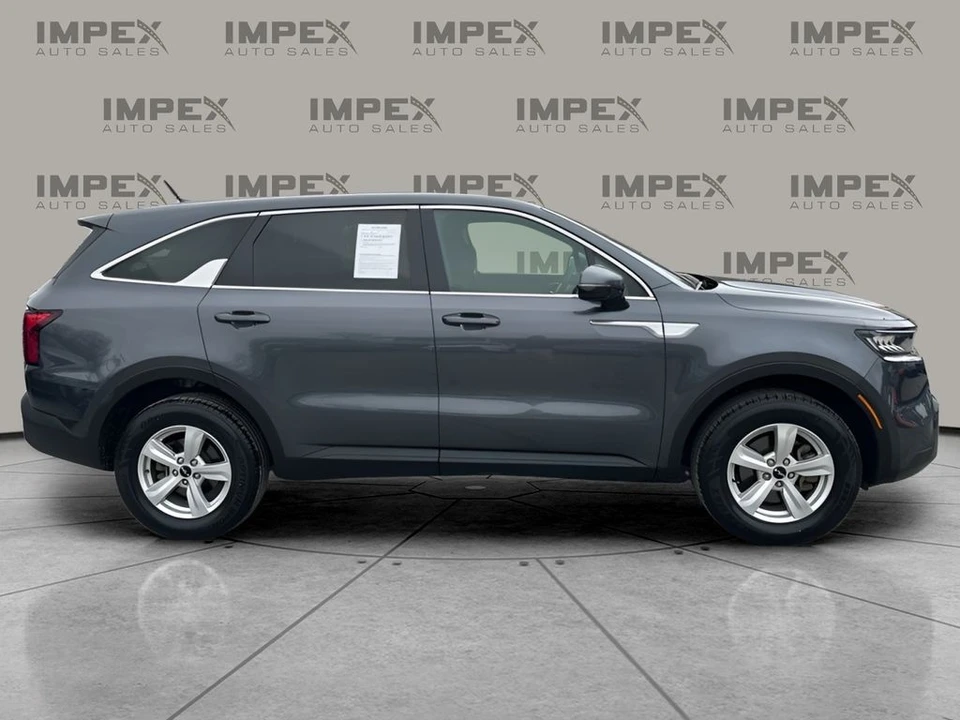2022 Kia Sorento - Image 6 of 12