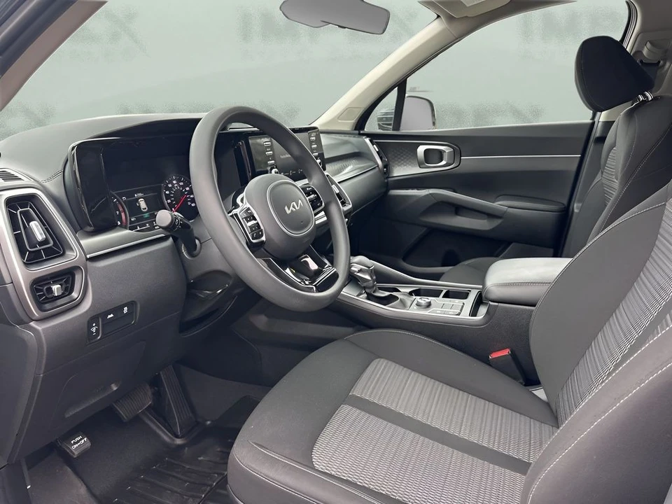 2022 Kia Sorento - Image 9 of 12
