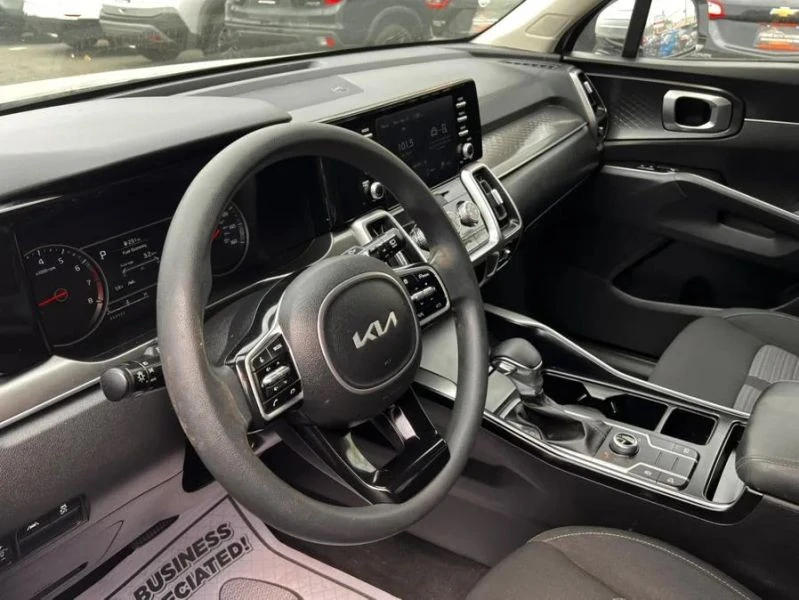 2022 Kia Sorento - Image 10 of 12