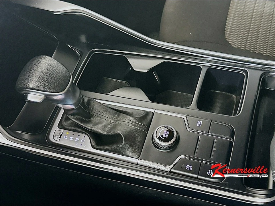 2022 Kia Sorento - Image 16 of 21