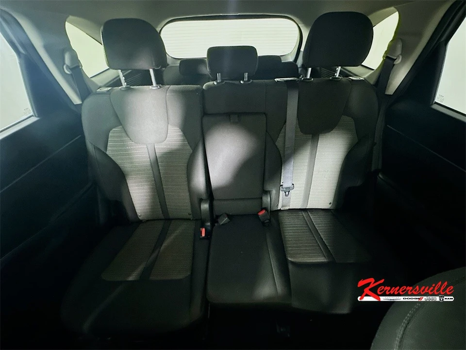 2022 Kia Sorento - Image 13 of 21