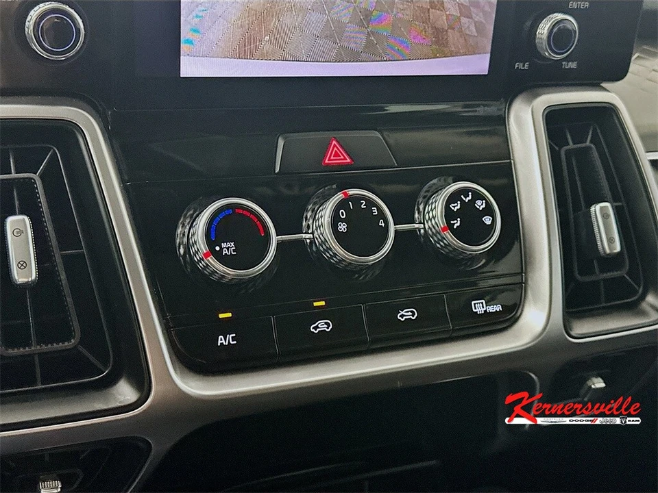 2022 Kia Sorento - Image 18 of 21