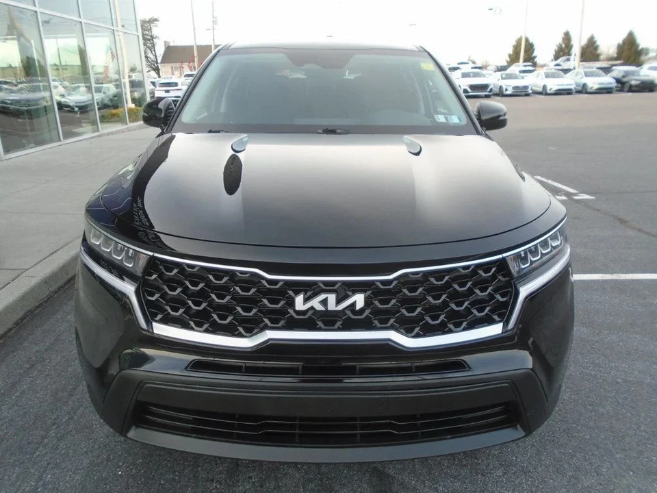 2022 Kia Sorento - Image 9 of 12