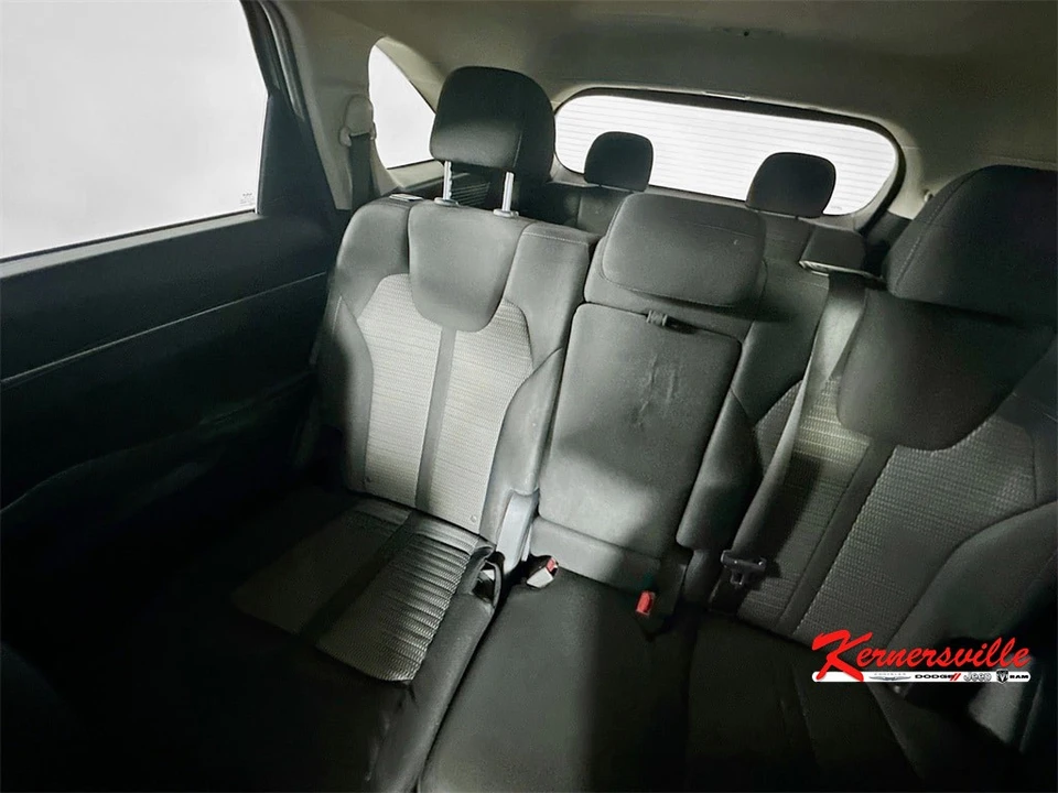 2022 Kia Sorento - Image 12 of 21