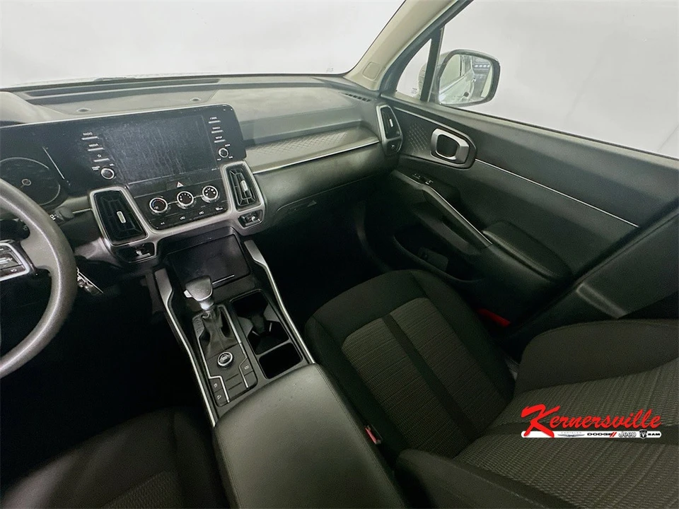 2022 Kia Sorento - Image 11 of 12