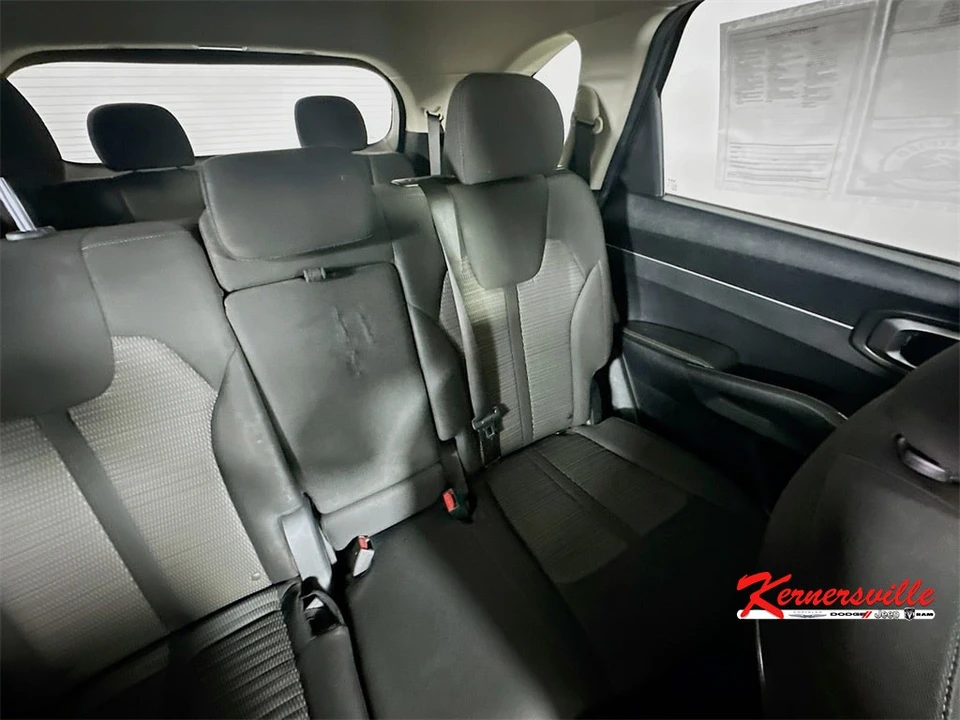 2022 Kia Sorento - Image 14 of 21