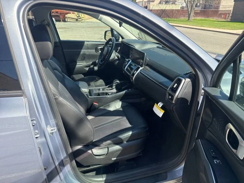 2022 Kia Sorento - Image 11 of 12