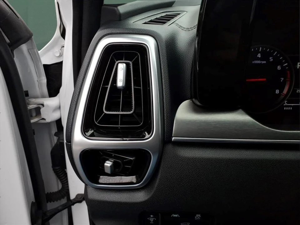 2022 Kia Sorento - Image 19 of 21