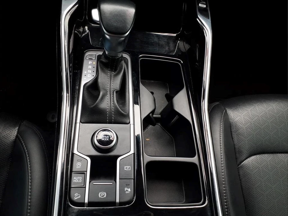 2022 Kia Sorento - Image 15 of 21