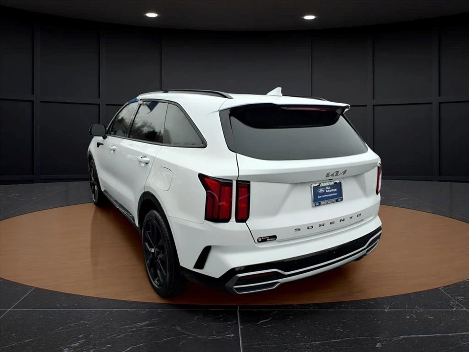 2022 Kia Sorento - Image 5 of 21