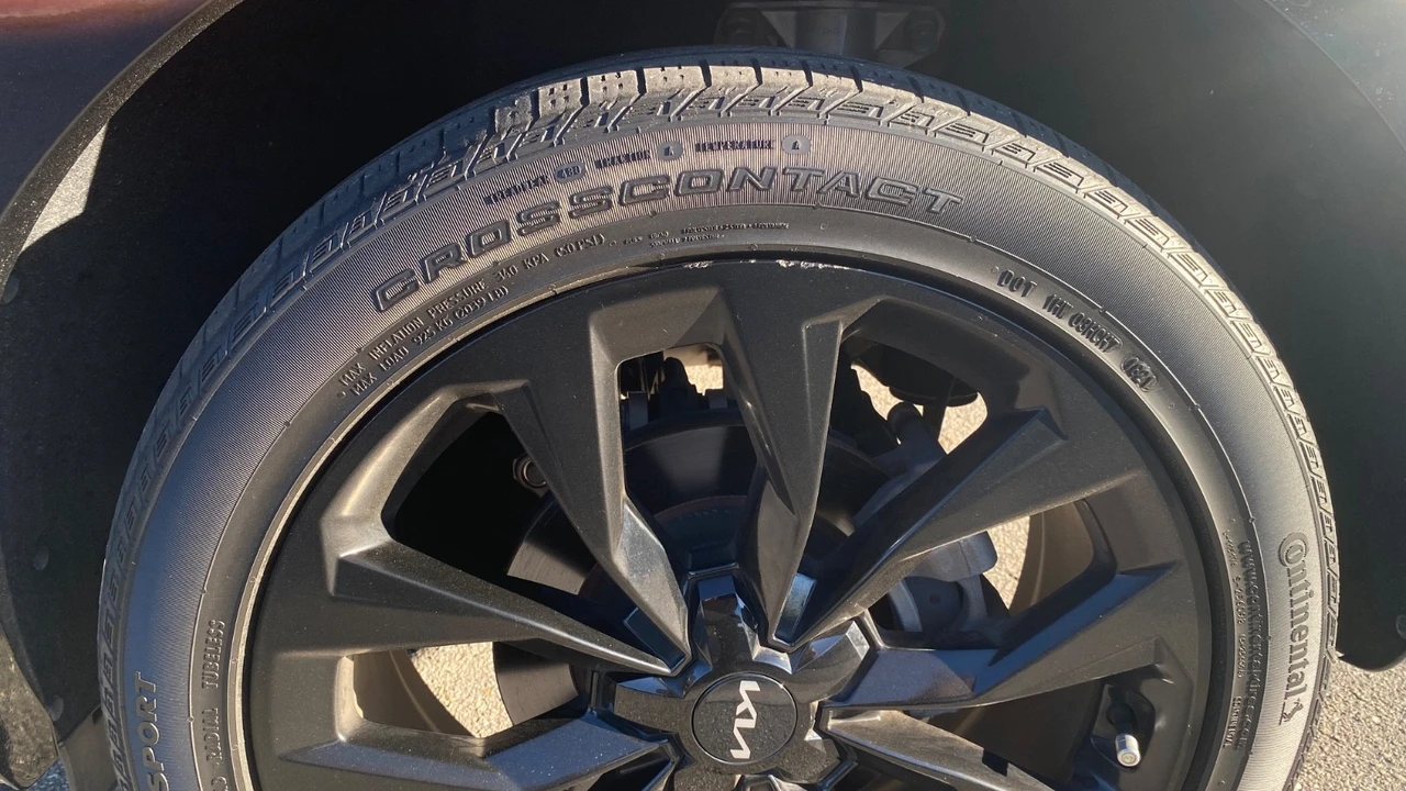 2022 Kia Sorento - Image 13 of 13