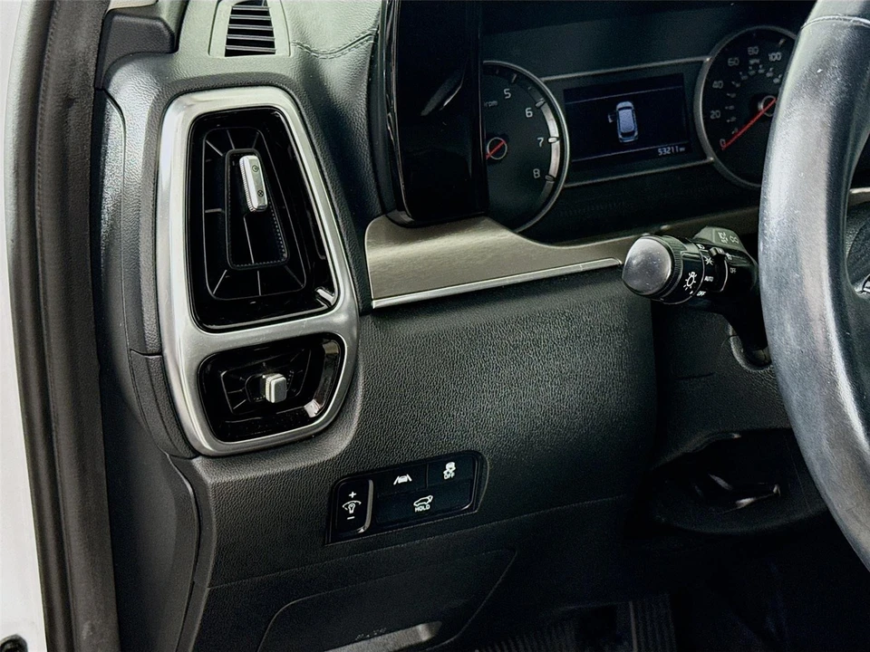 2022 Kia Sorento - Image 10 of 21