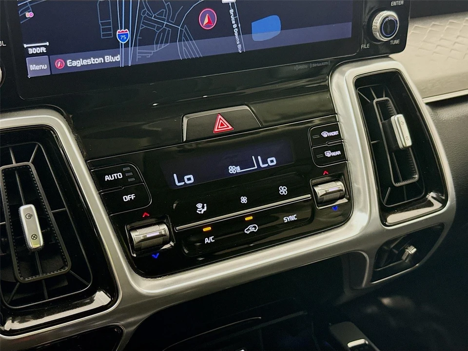 2022 Kia Sorento - Image 16 of 21