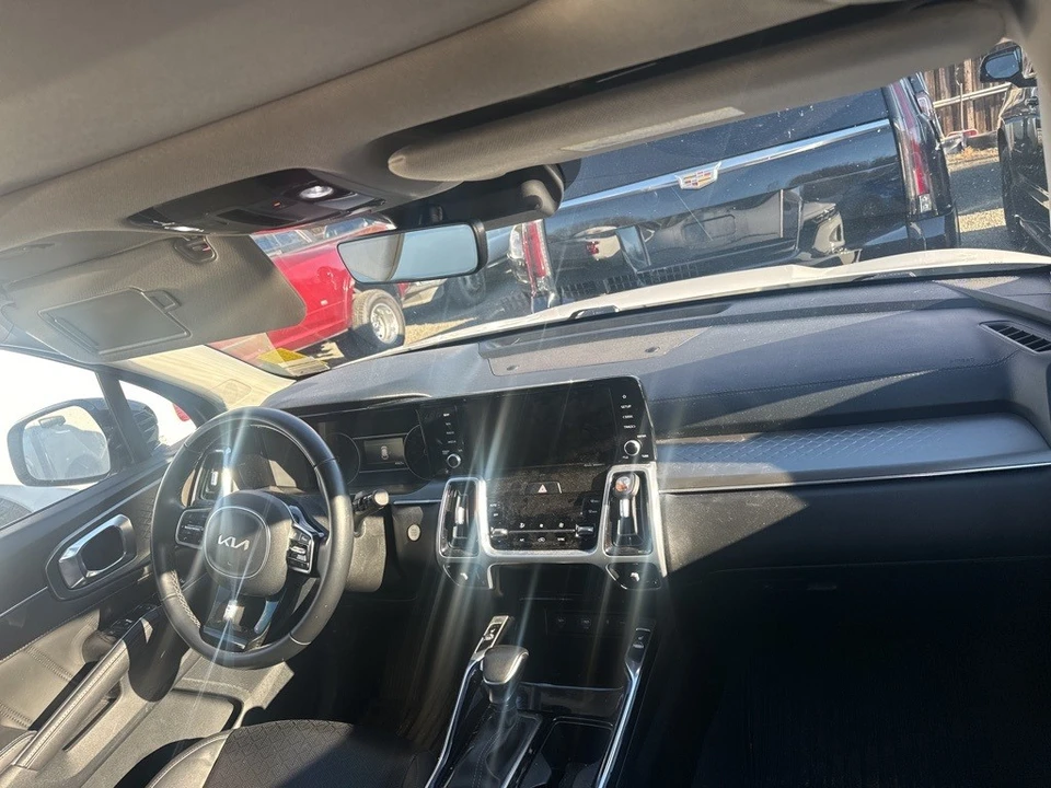 2022 Kia Sorento - Image 10 of 12