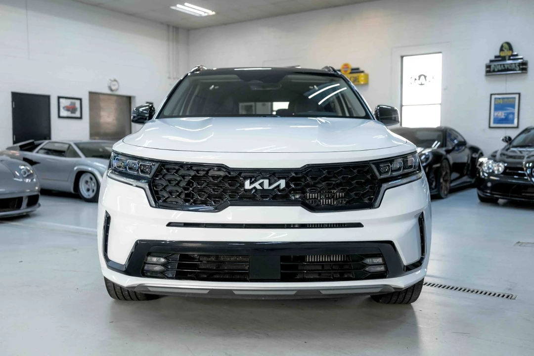 2022 Kia Sorento - Image 5 of 12