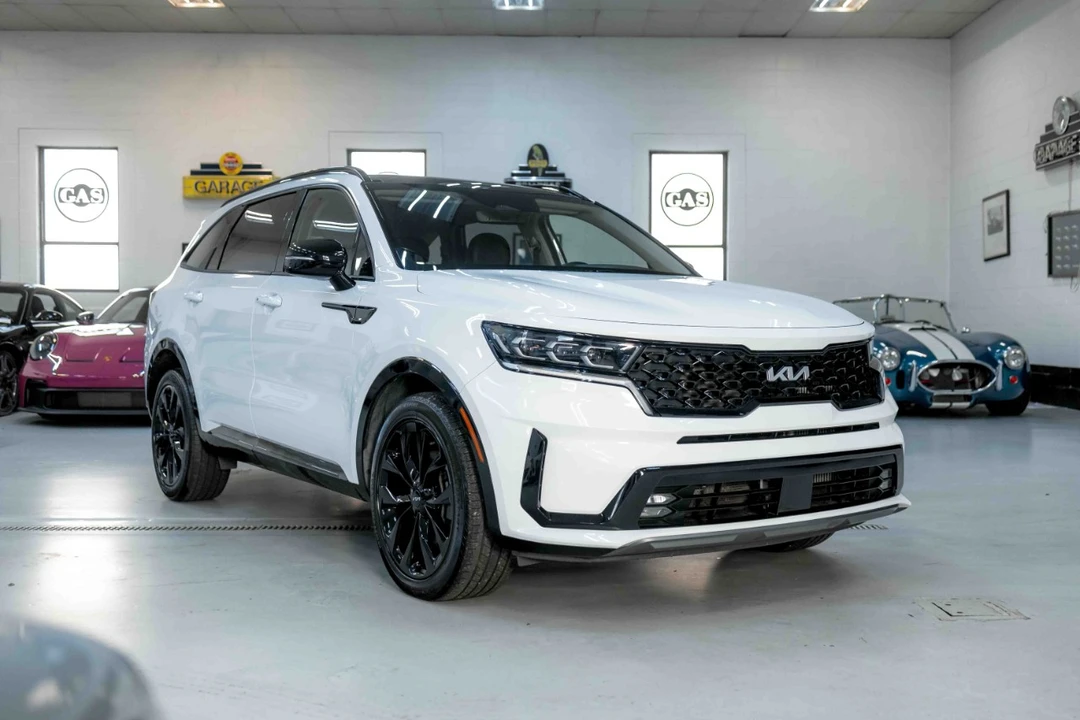 2022 Kia Sorento - Image 6 of 12
