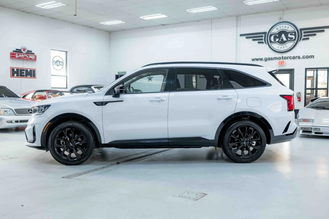 2022 Kia Sorento - Image 11 of 12