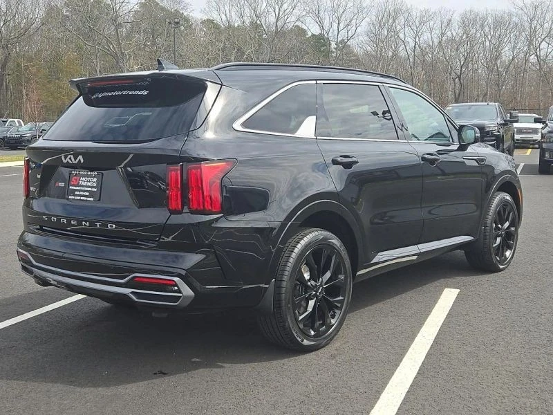 2022 Kia Sorento - Image 6 of 12