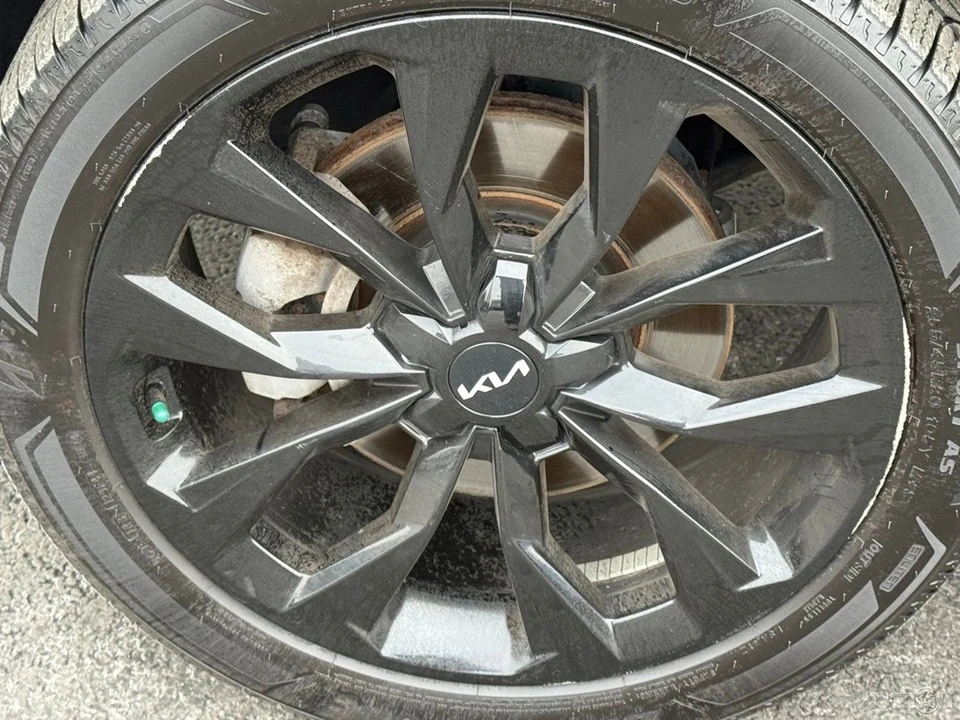 2022 Kia Sorento - Image 10 of 12