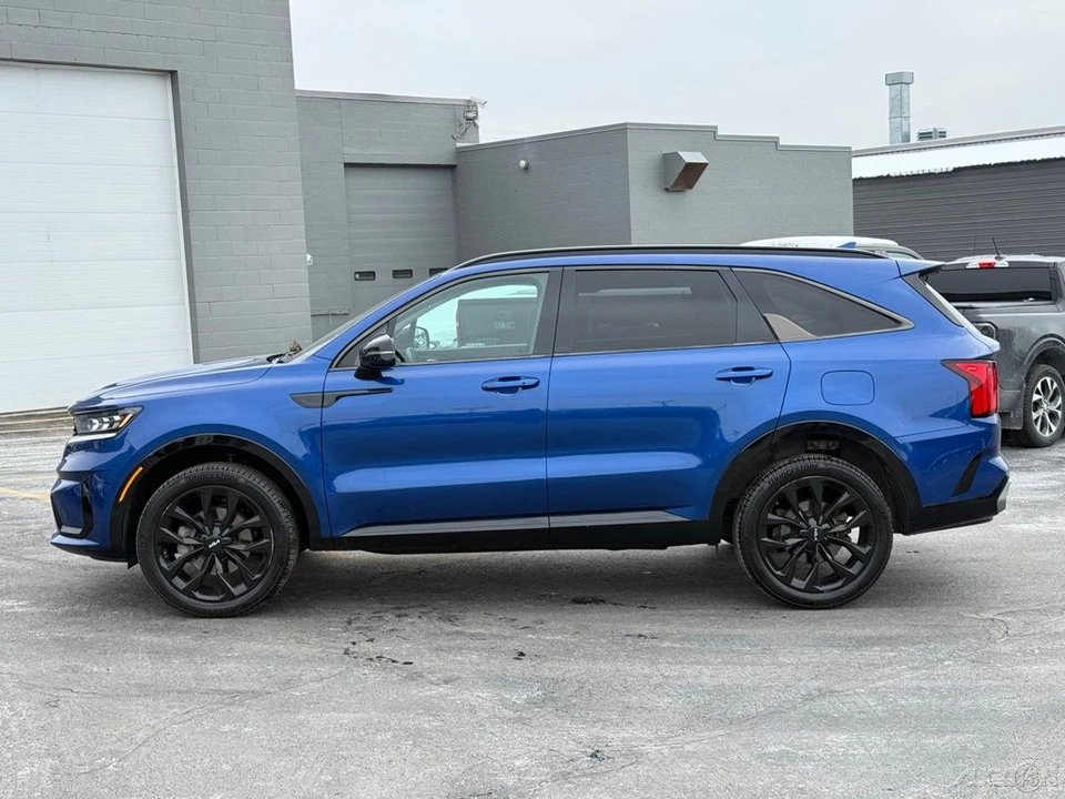 2022 Kia Sorento - Image 6 of 12