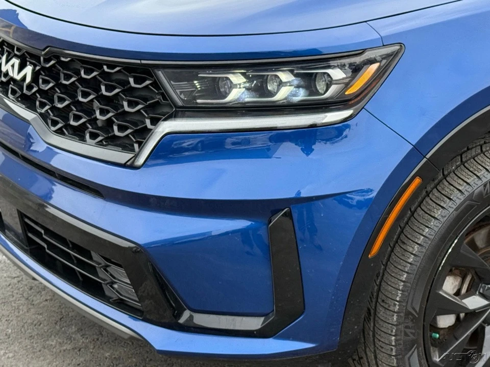 2022 Kia Sorento - Image 9 of 12