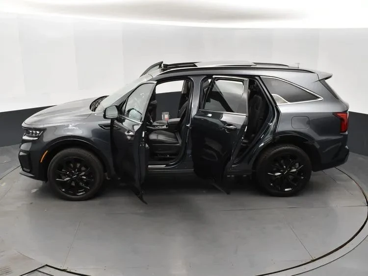 2022 Kia Sorento - Image 7 of 12