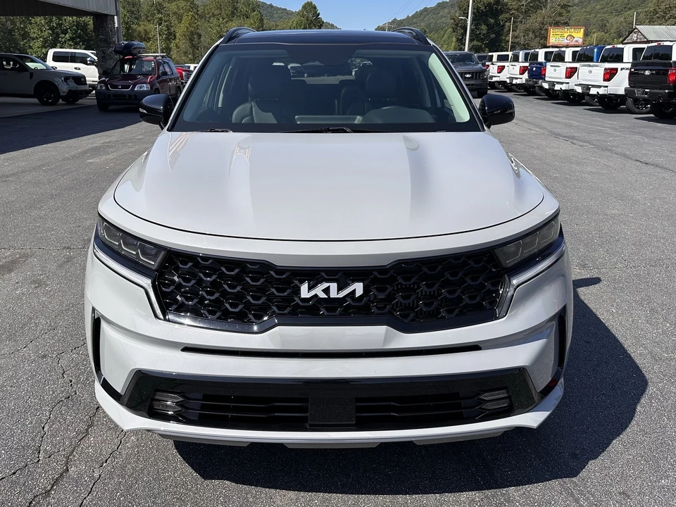 2022 Kia Sorento - Image 3 of 12