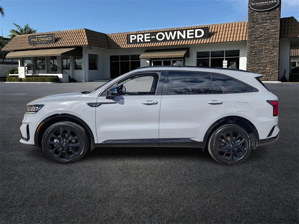 2022 Kia Sorento - Image 4 of 12