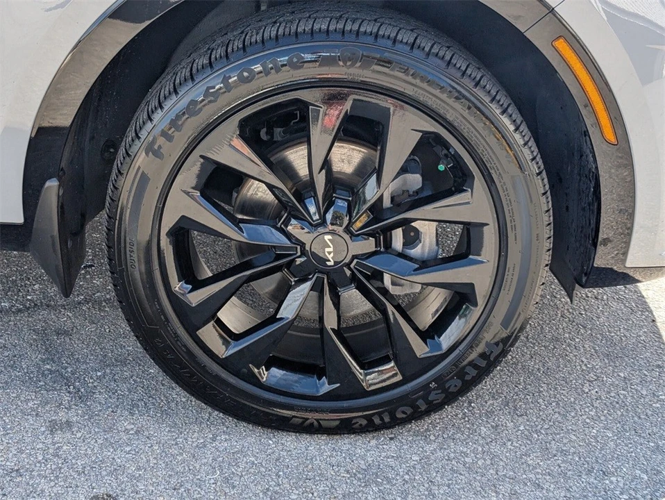 2022 Kia Sorento - Image 9 of 12