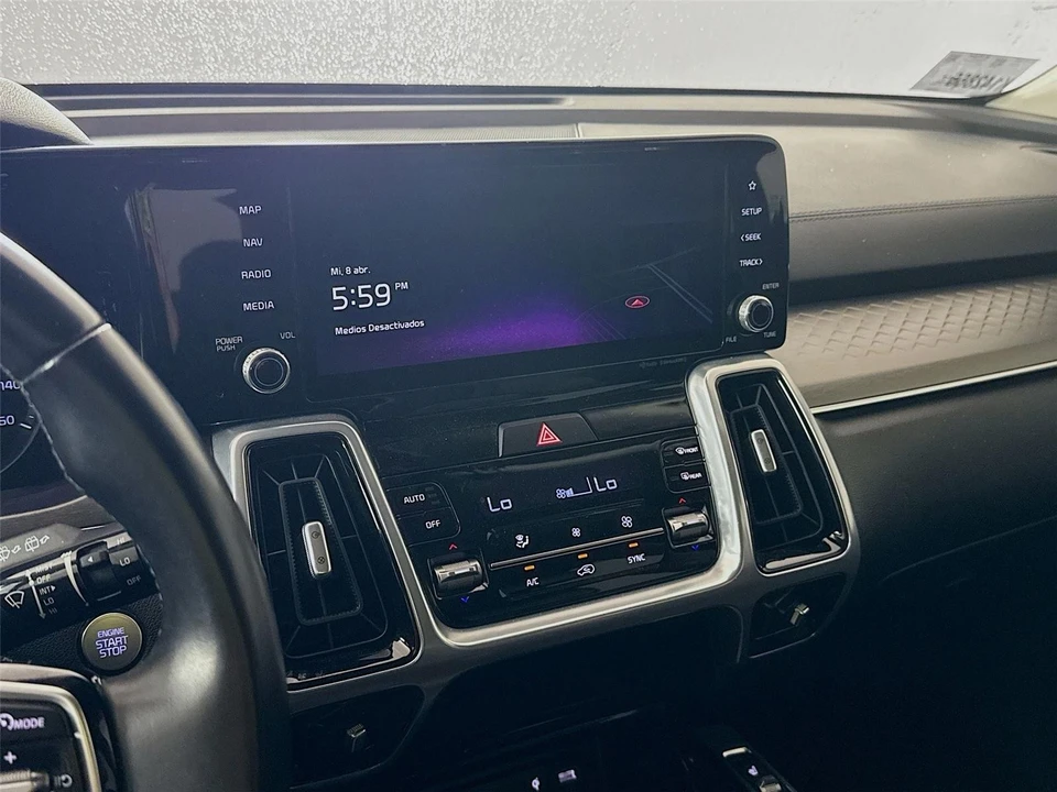 2022 Kia Sorento - Image 6 of 16