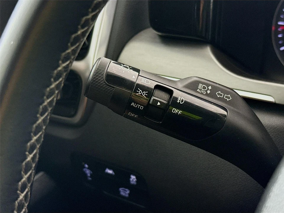 2022 Kia Sorento - Image 3 of 16