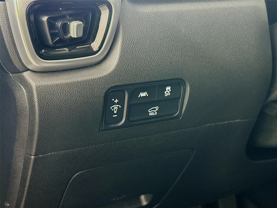 2022 Kia Sorento - Image 5 of 16