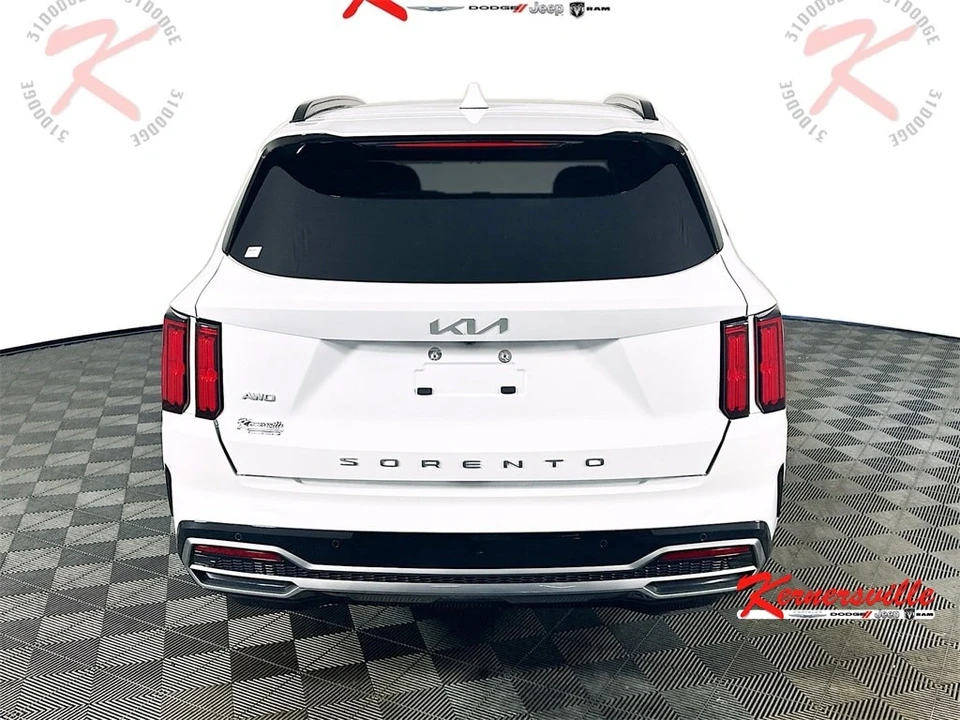 2022 Kia Sorento - Image 6 of 12