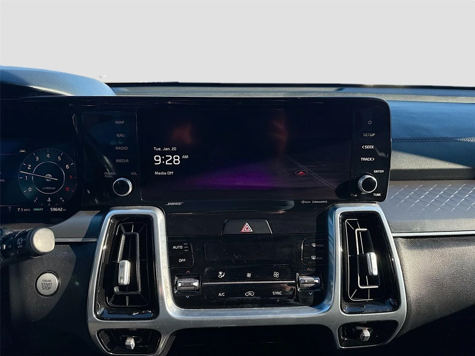 2022 Kia Sorento - Image 15 of 21