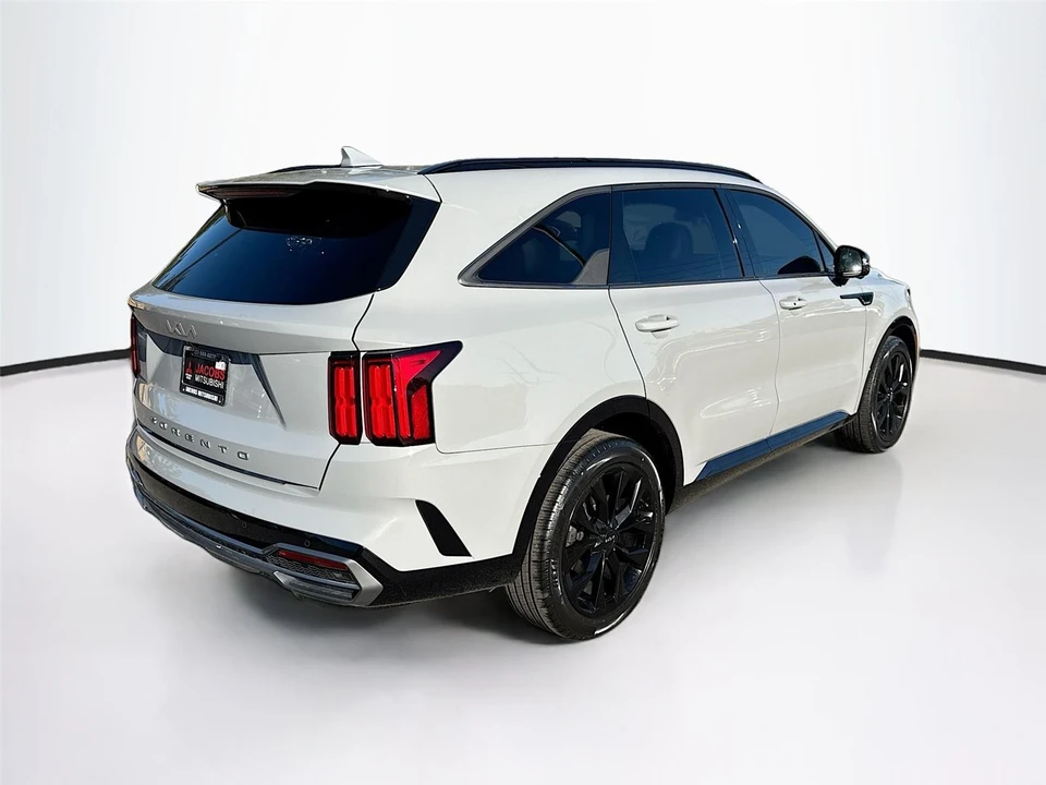 2022 Kia Sorento - Image 7 of 21