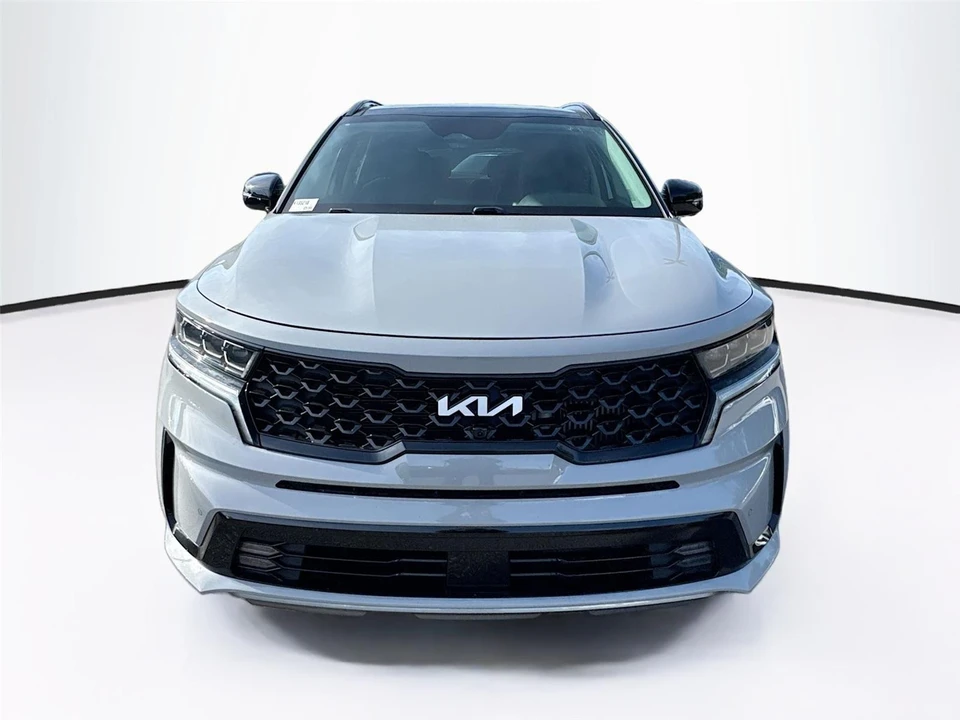 2022 Kia Sorento - Image 2 of 14