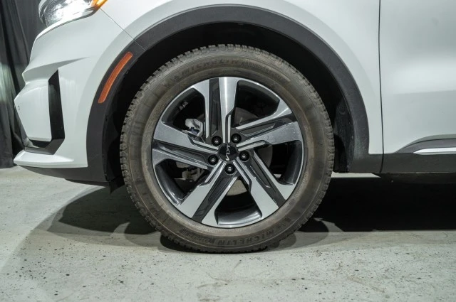 2022 Kia Sorento - Image 7 of 12