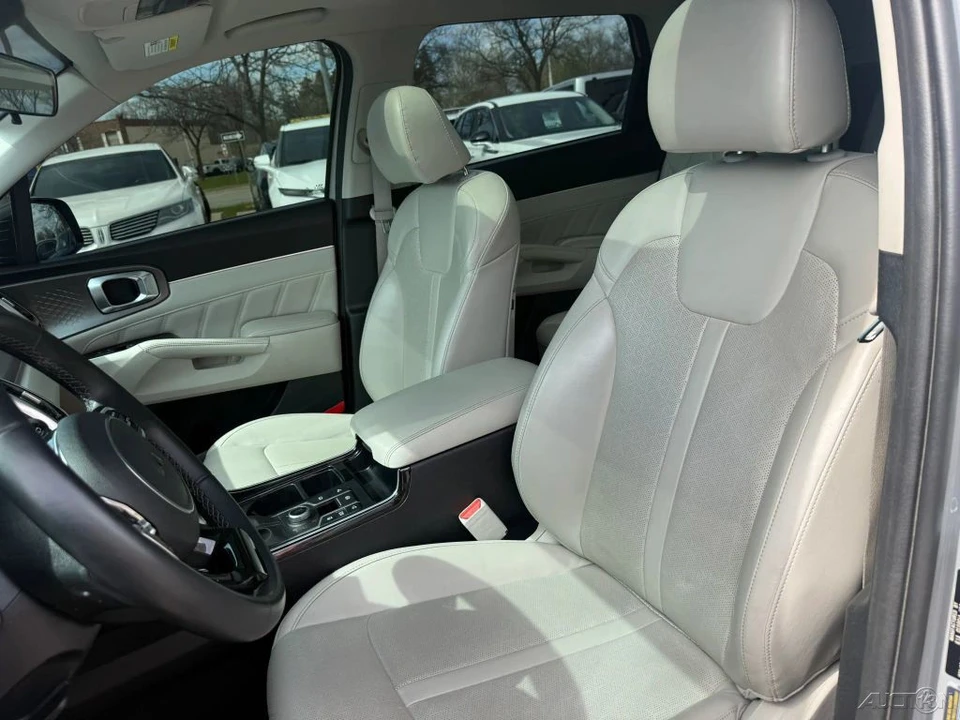 2022 Kia Sorento - Image 12 of 12
